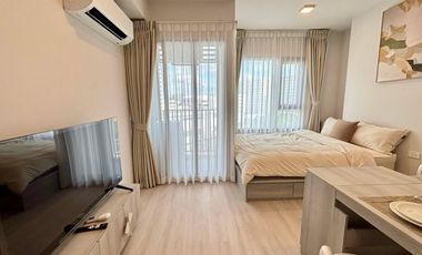 Condo en alquiler de estudio en Huai Khwang, Bangkok