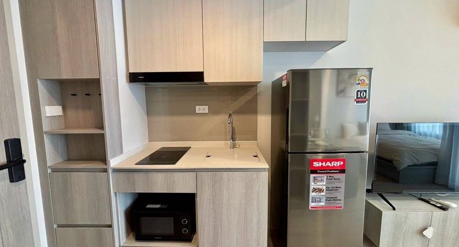 Condo en alquiler de estudio en Huai Khwang, Bangkok