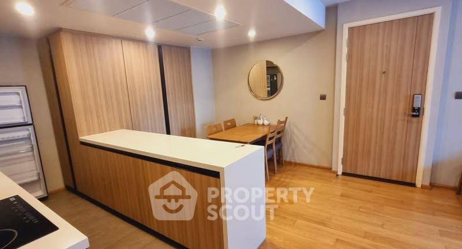 For rent 2 ベッドルーム condo in Pathum Wan, Bangkok