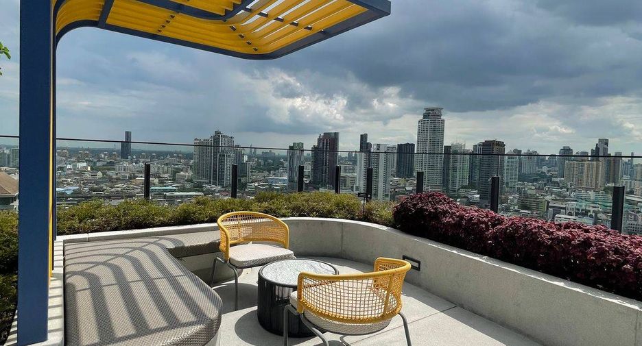 For rent 3 ベッドルーム condo in Watthana, Bangkok
