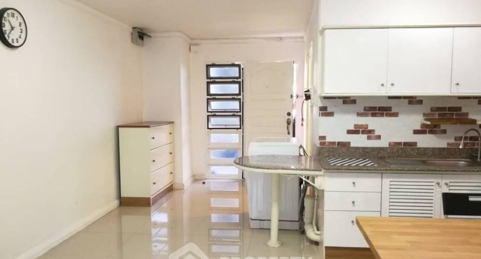 For sale 1 bed condo in Watthana, Bangkok