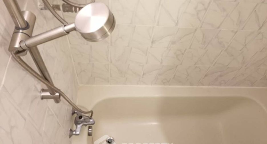 For sale 1 bed condo in Watthana, Bangkok