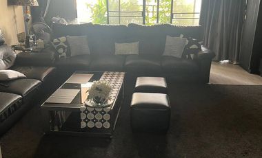 For sale 4 bedrooms condo in Khlong Toei, Bangkok