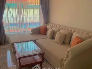 Villa en alquiler y en venta de 4 habitaciones en Bang Lamung, Chonburi