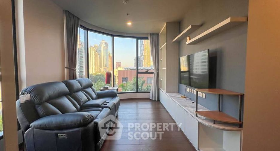 For sale 2 bedrooms condo in Khlong Toei, Bangkok