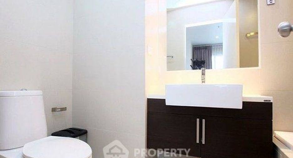 For sale 1 bed condo in Watthana, Bangkok