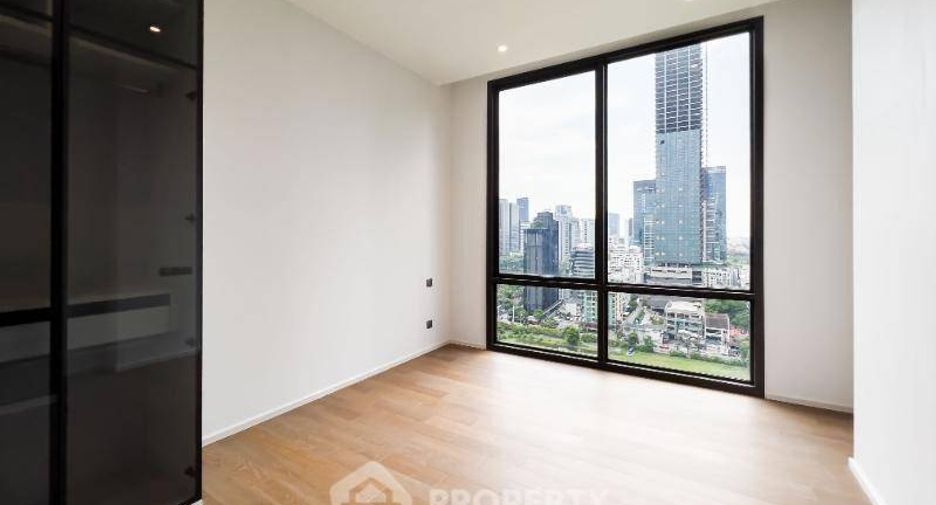For sale 2 ベッドルーム condo in Pathum Wan, Bangkok