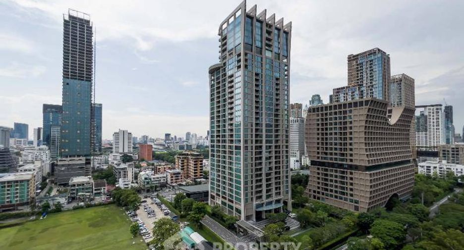 For sale 2 ベッドルーム condo in Pathum Wan, Bangkok