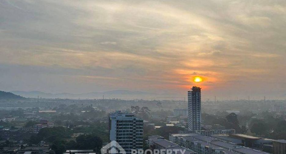For sale 1 bed condo in Si Racha, Chonburi