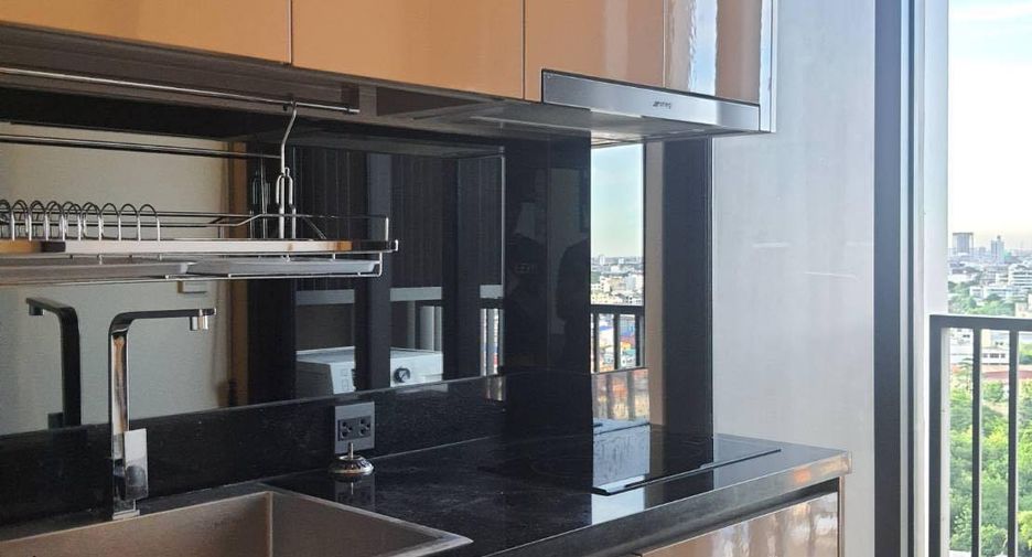 Condo en venta de 1 habitaciones en Khlong Toei, Bangkok