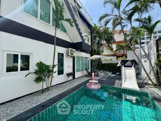For sale 3 bedrooms villa in Bang Lamung, Chonburi