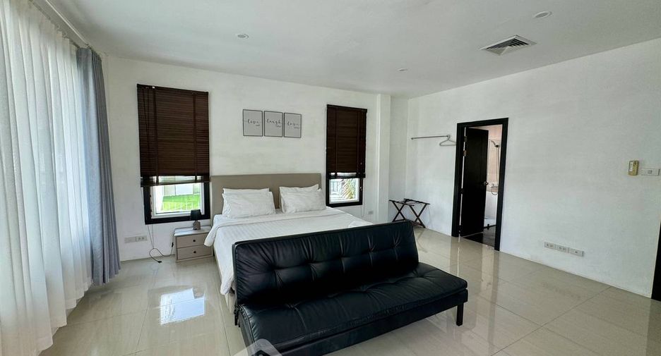 For sale 3 bedrooms villa in Bang Lamung, Chonburi