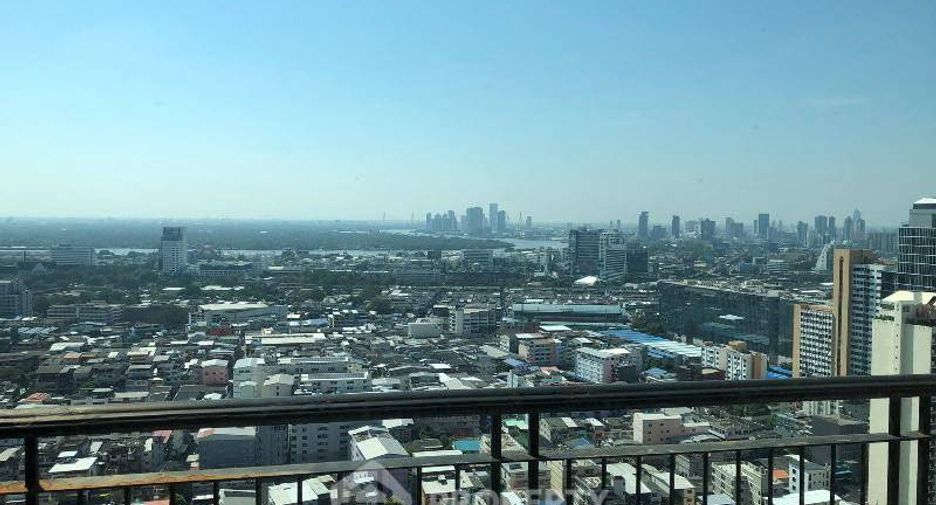 For sale 2 bedrooms condo in Khlong Toei, Bangkok
