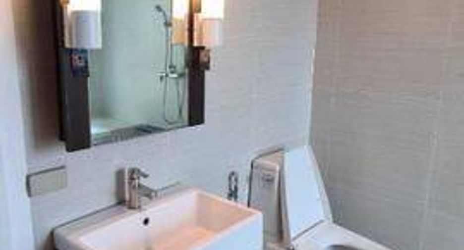 Condo en venta de 2 habitaciones en Khlong Toei, Bangkok
