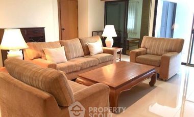 For sale 3 bedrooms condo in Watthana, Bangkok