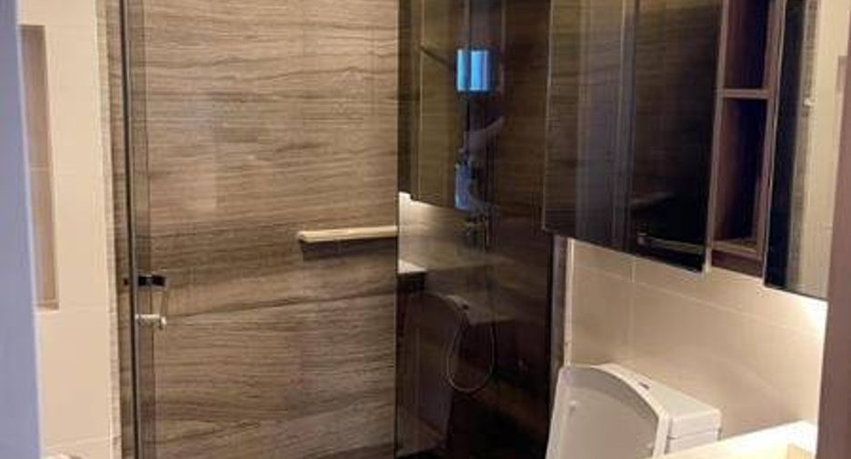 Condo en venta de 2 habitaciones en Khlong Toei, Bangkok