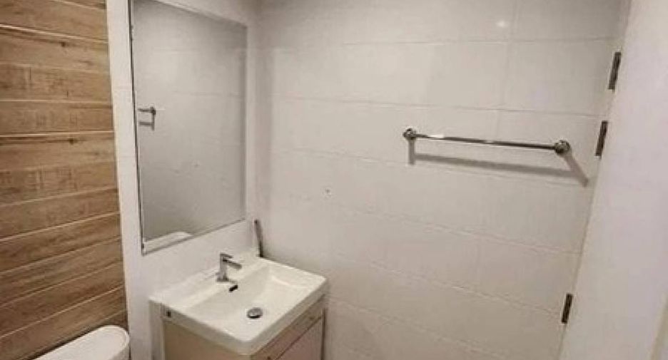 For sale 1 bed condo in Thon Buri, Bangkok