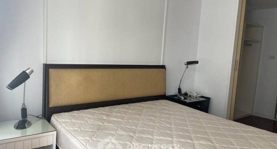 For sale 2 bedrooms condo in Khlong Toei, Bangkok