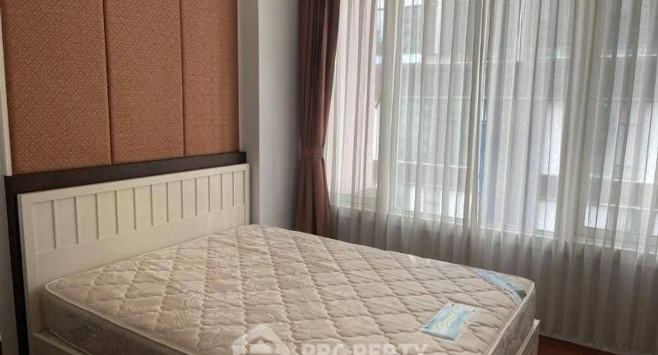 For sale 2 bedrooms condo in Khlong Toei, Bangkok