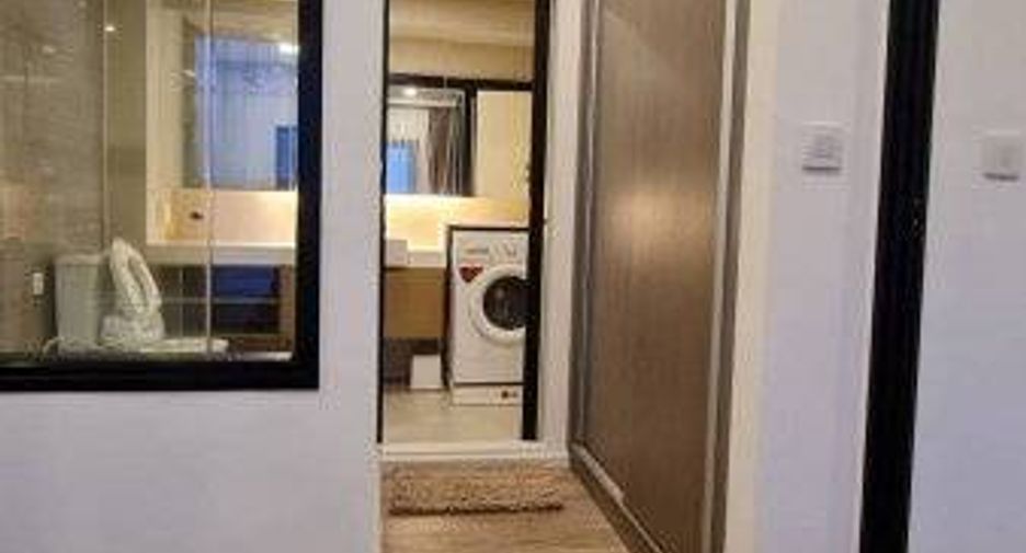 For sale 1 bed condo in Si Racha, Chonburi