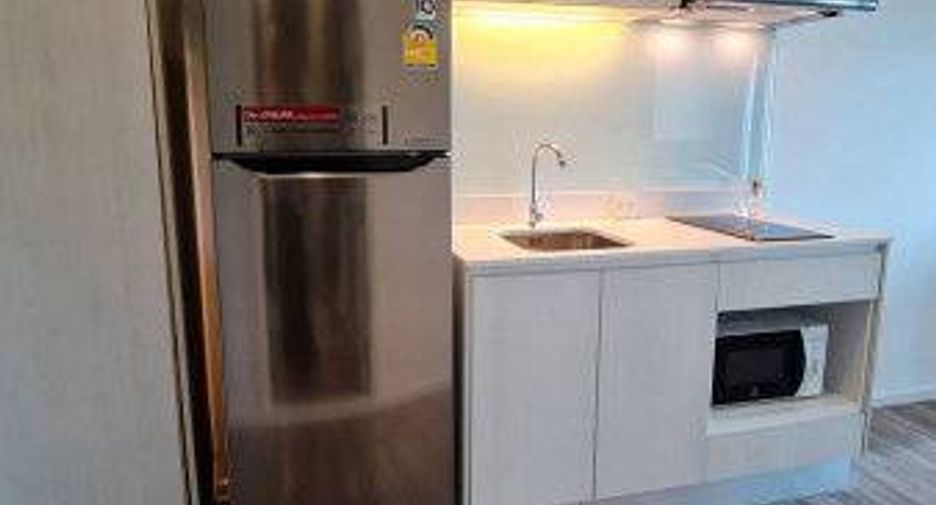 For sale 1 bed condo in Si Racha, Chonburi