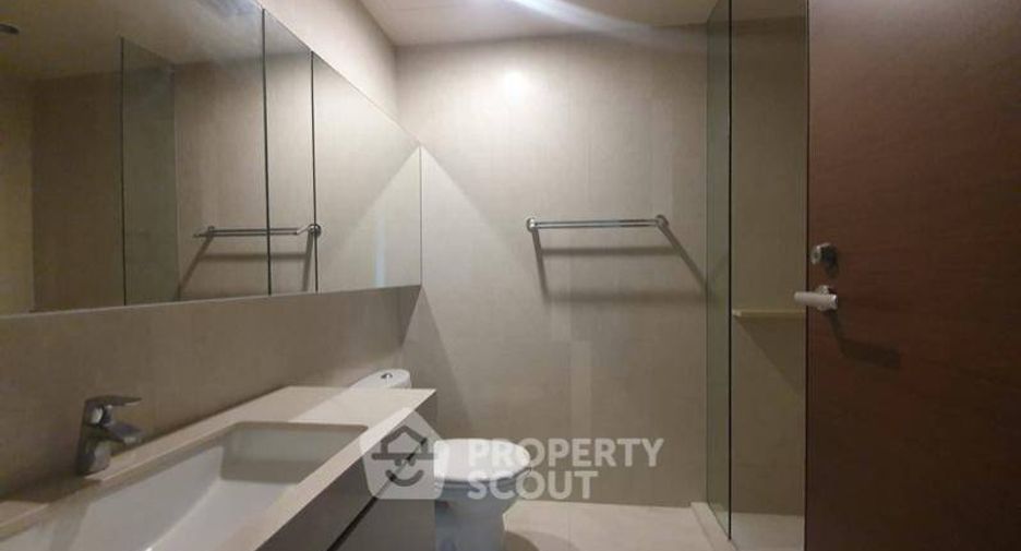 For sale 2 bedrooms condo in Watthana, Bangkok