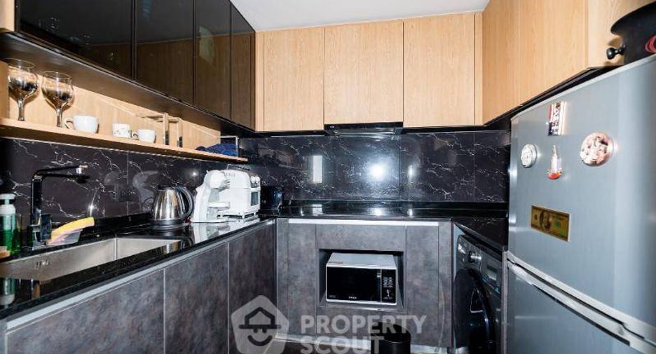 For sale 3 bedrooms condo in Chatuchak, Bangkok