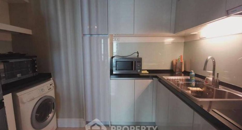 À vendre 2 chambres condo à Khlong Toei, Bangkok