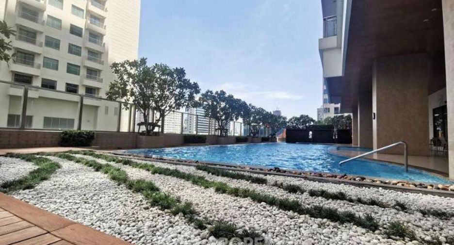 À vendre 2 chambres condo à Khlong Toei, Bangkok