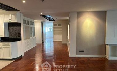 For sale 4 bedrooms condo in Sathon, Bangkok
