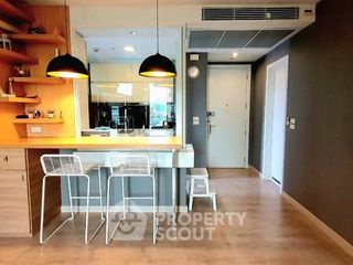 For sale 2 ベッドルーム condo in Phra Khanong, Bangkok