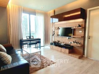 For sale 2 ベッドルーム condo in Phra Khanong, Bangkok
