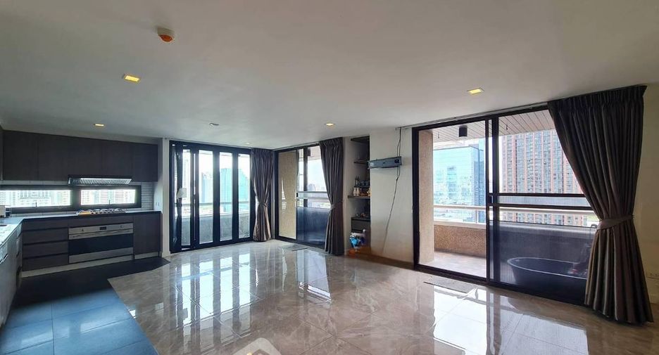 Wohnung zum Kauf mit 3 Zimmer in Watthana, Bangkok