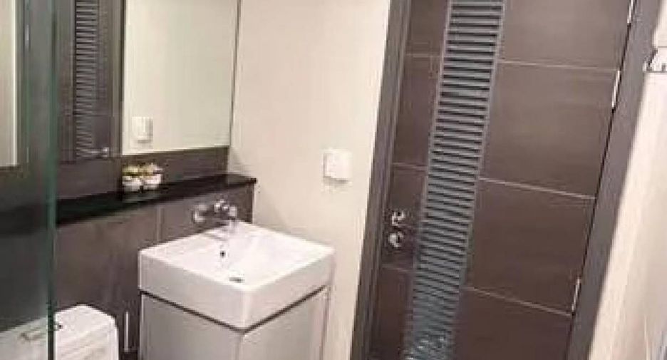 For sale 1 Beds condo in Bang Phlat, Bangkok