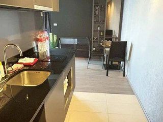 For sale 1 bed condo in Khlong San, Bangkok