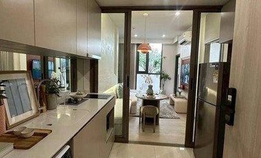 Продажа 1 кровать кондо в Щаттхана, Бангкок
