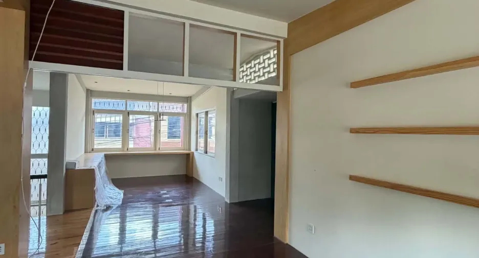 For sale and for rent 2 bedrooms retail Space in Watthana, Bangkok