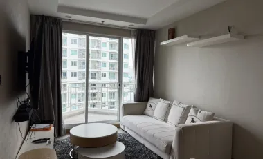 For rent 2 bedrooms condo in Huai Khwang, Bangkok