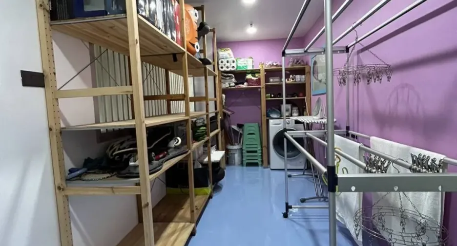 Condo en venta de 4 habitaciones en Bang Kapi, Bangkok