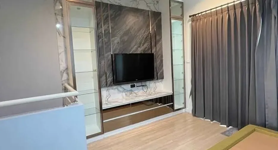 For rent 3 ベッドルーム townhouse in Bang Khae, Bangkok