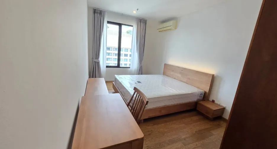 For rent 4 bedrooms condo in Watthana, Bangkok