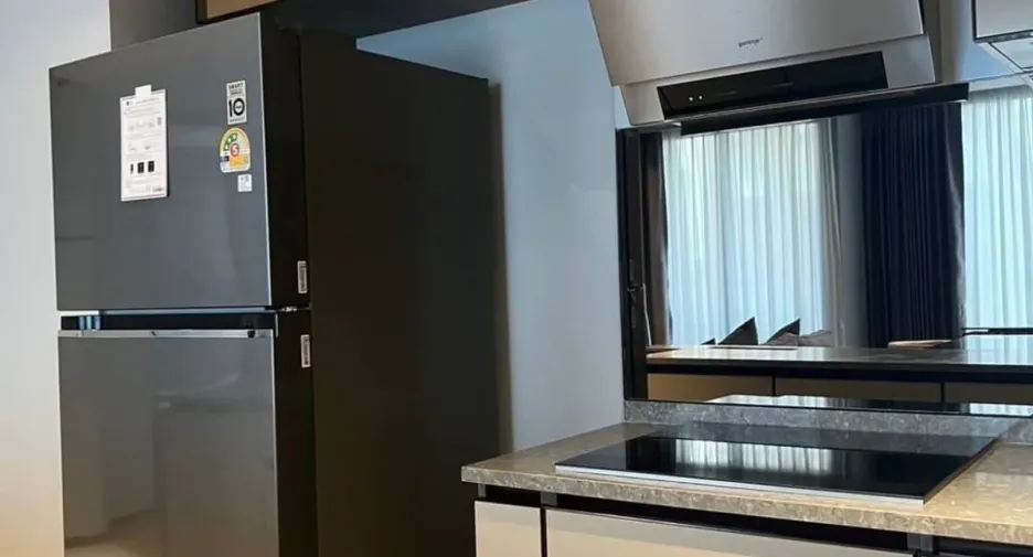 For sale 3 bedrooms condo in Watthana, Bangkok