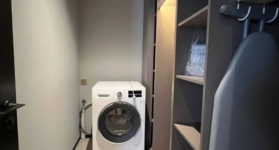 For sale 3 bedrooms condo in Watthana, Bangkok