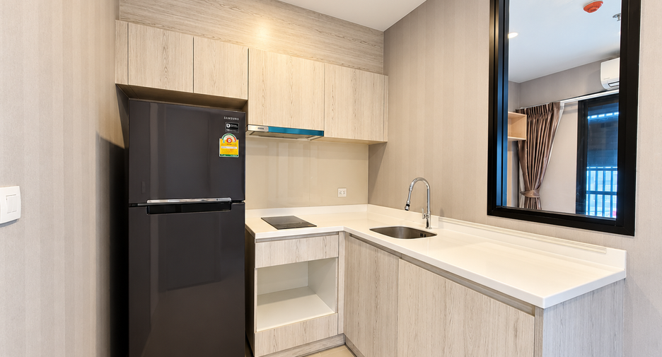 For sale 1 bed condo in Watthana, Bangkok