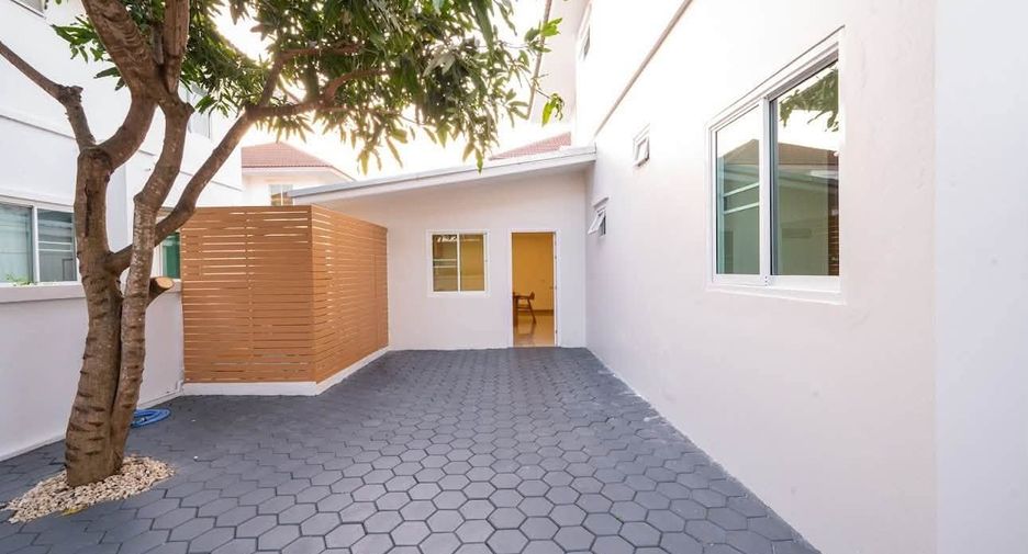 For sale 4 ベッドルーム house in San Kamphaeng, Chiang Mai