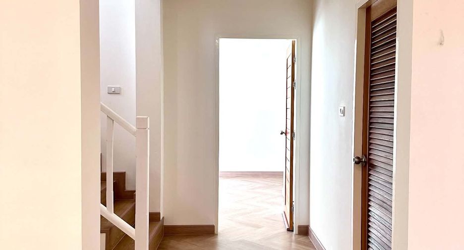 For sale 4 ベッドルーム house in San Kamphaeng, Chiang Mai