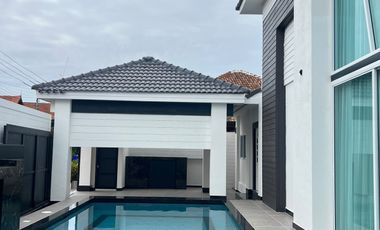 Villa en venta y en alquiler de 6 habitaciones en Bang Lamung, Chonburi