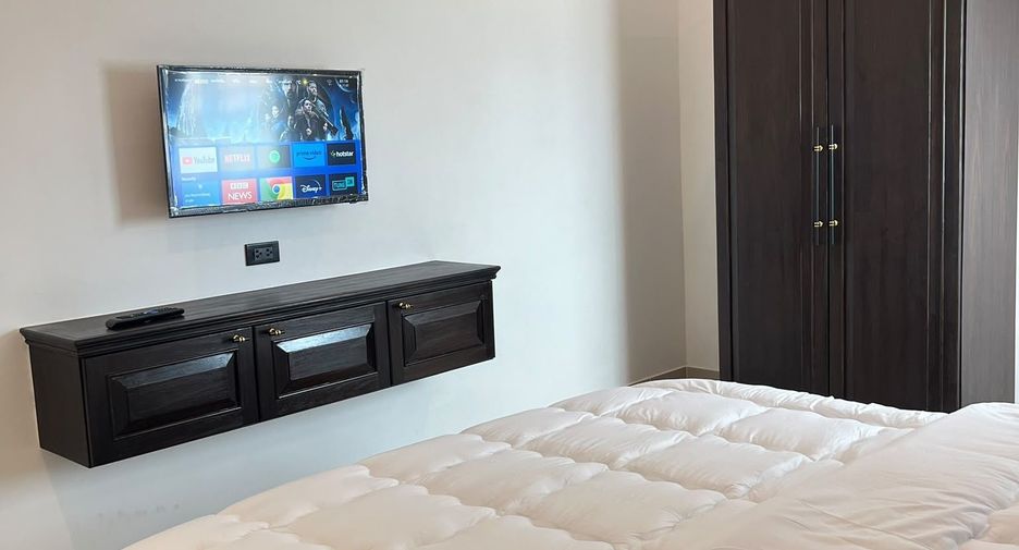 Villa en venta y en alquiler de 6 habitaciones en Bang Lamung, Chonburi