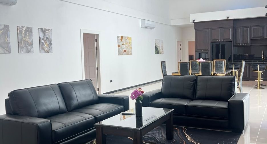 Villa en venta y en alquiler de 6 habitaciones en Bang Lamung, Chonburi