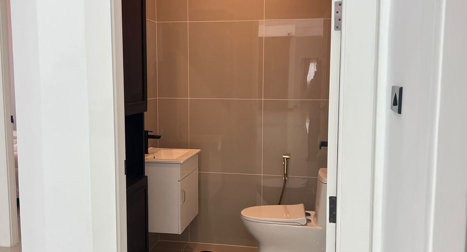 Villa en venta y en alquiler de 6 habitaciones en Bang Lamung, Chonburi